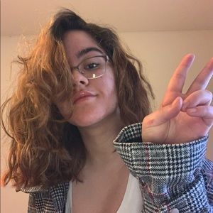 Meet your Posher, Florencia